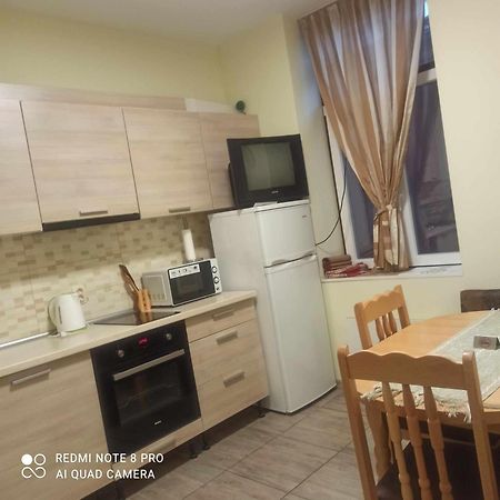 Appartamento Стонел Veliko Tărnovo Esterno foto