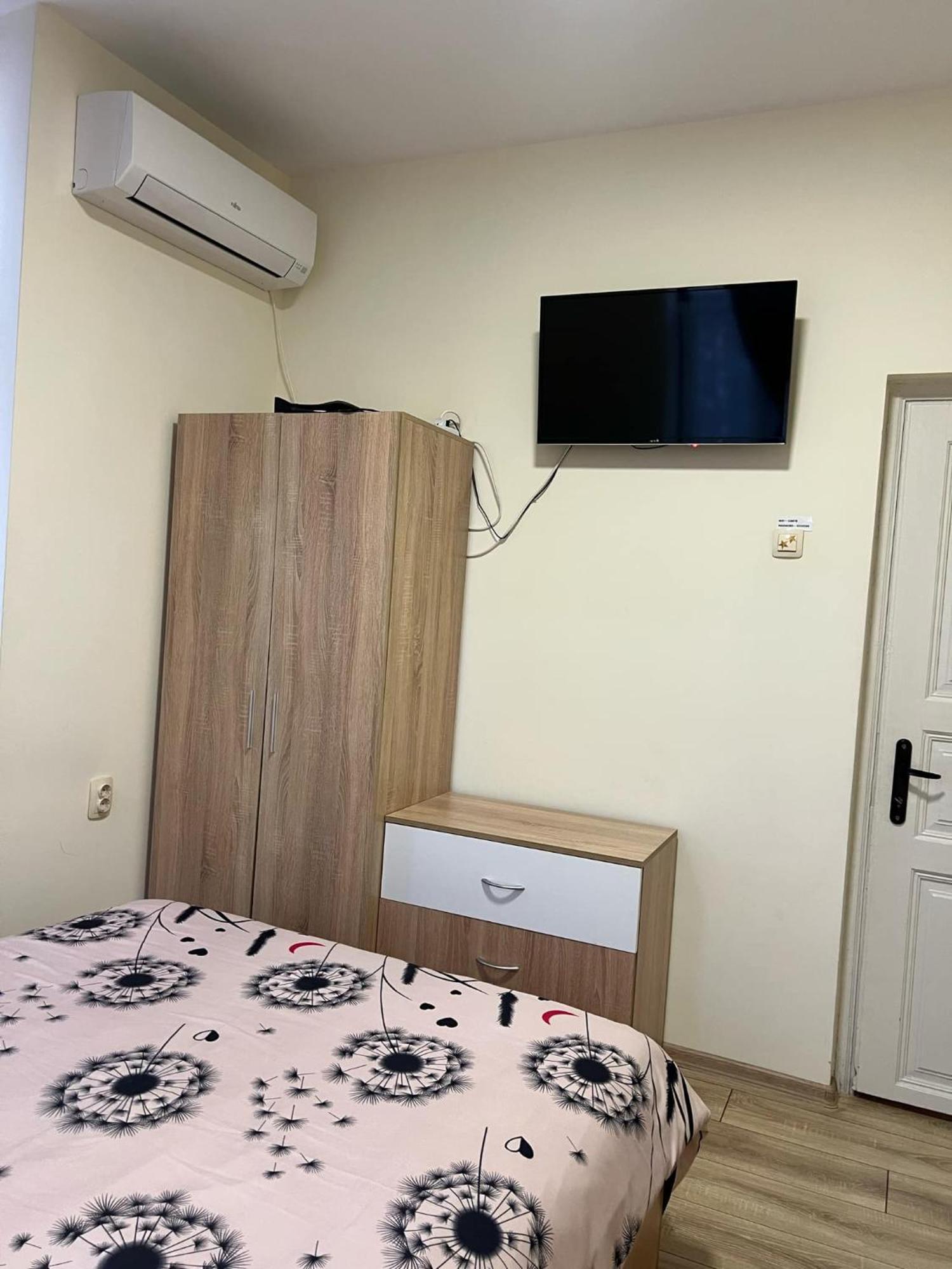 Appartamento Стонел Veliko Tărnovo Esterno foto