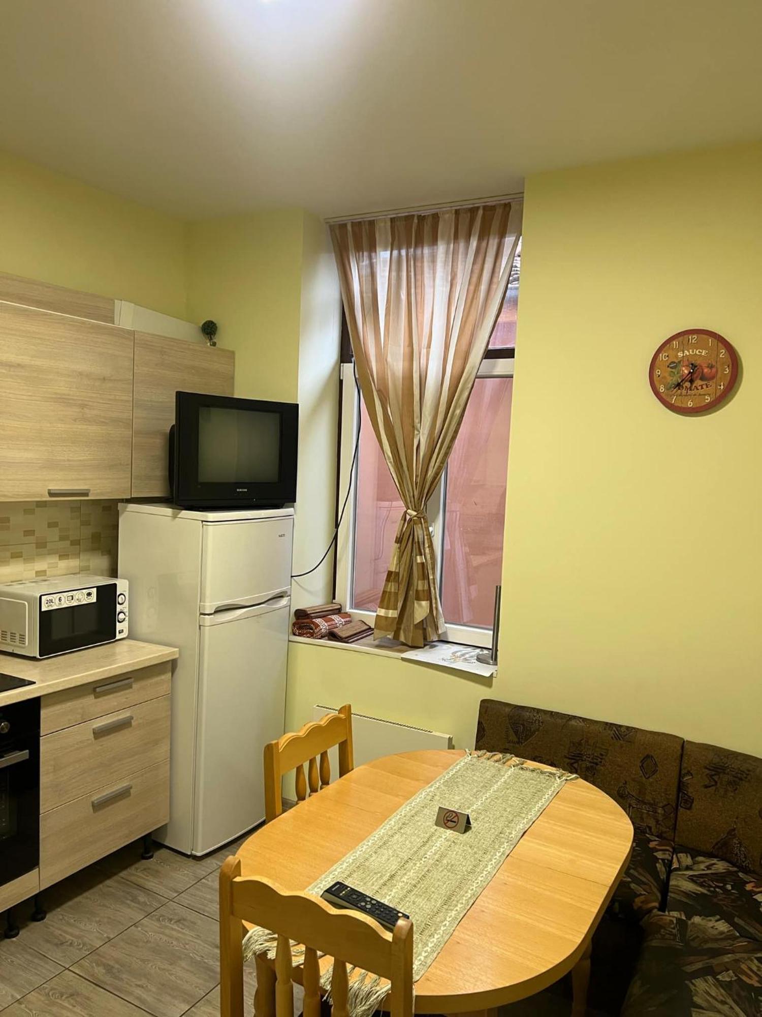Appartamento Стонел Veliko Tărnovo Esterno foto